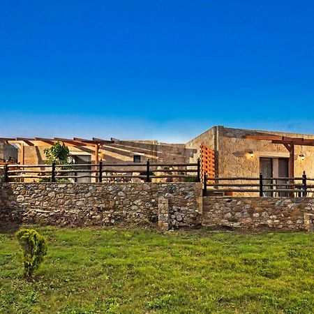Petrakis Cretan Homes Kissamos Exterior photo