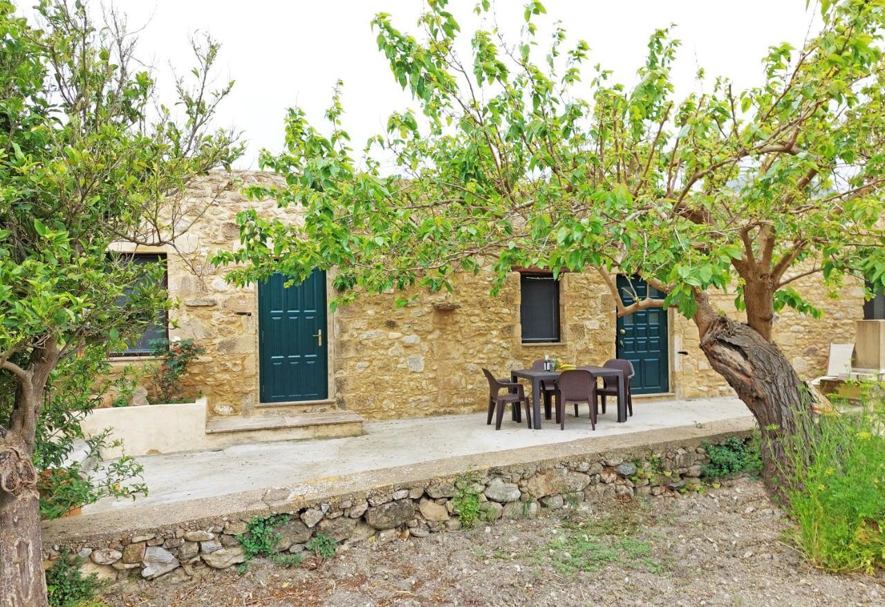 Petrakis Cretan Homes Kissamos Exterior photo