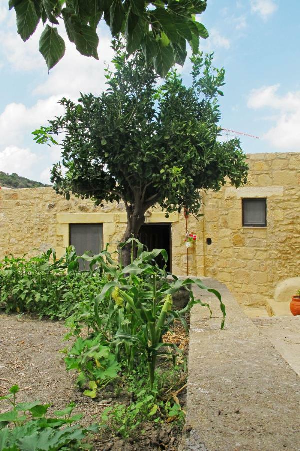 Petrakis Cretan Homes Kissamos Exterior photo