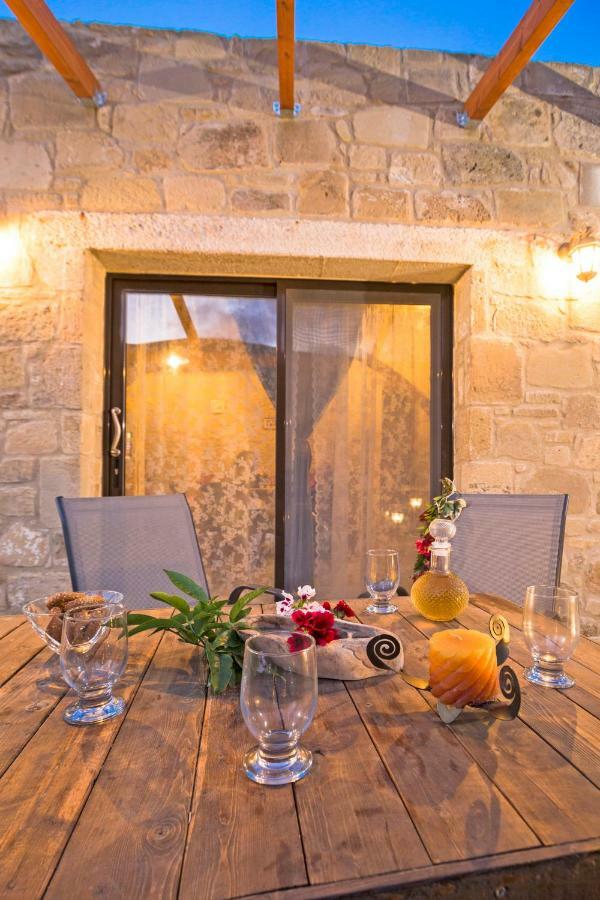 Petrakis Cretan Homes Kissamos Exterior photo
