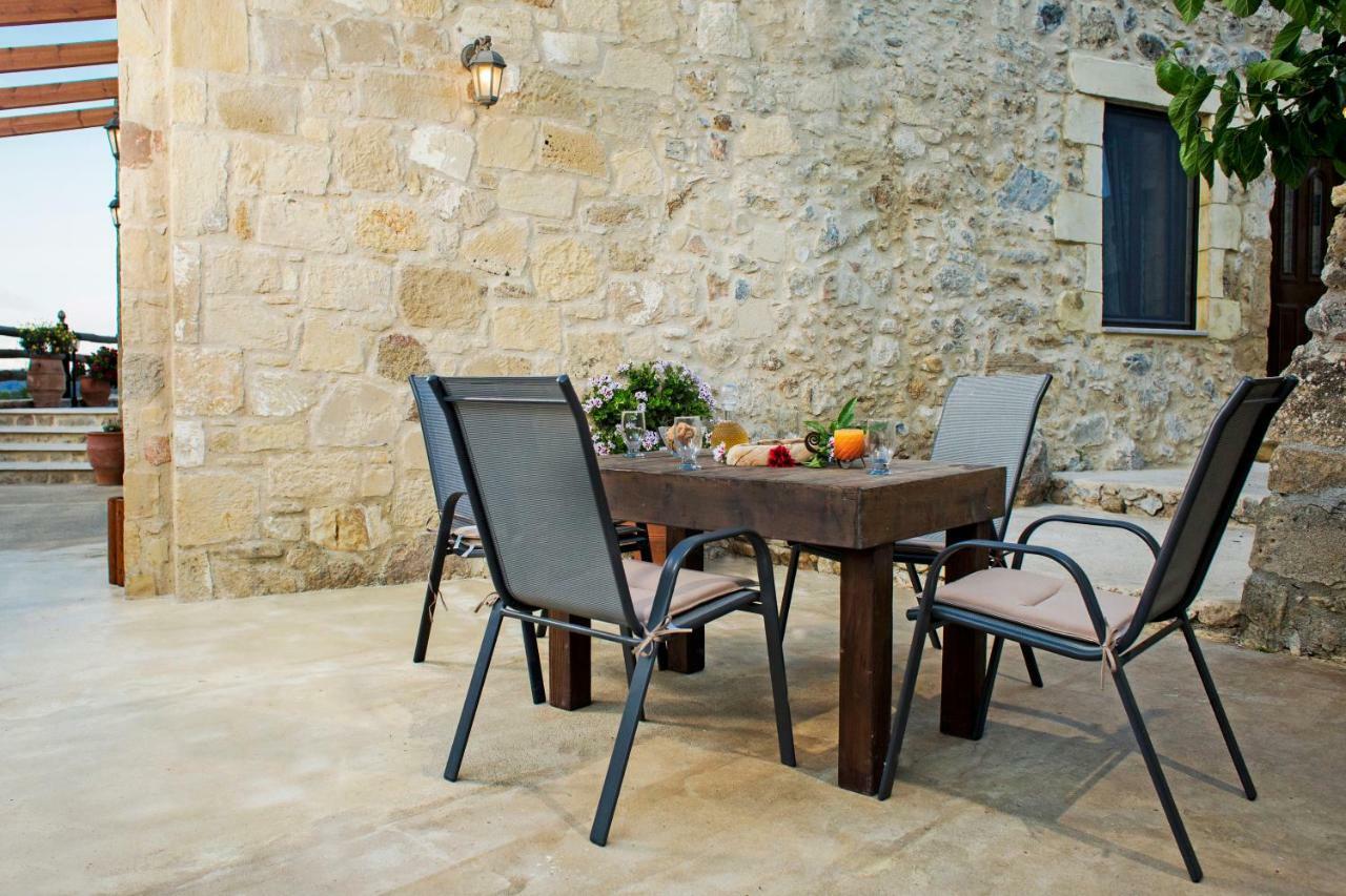 Petrakis Cretan Homes Kissamos Exterior photo